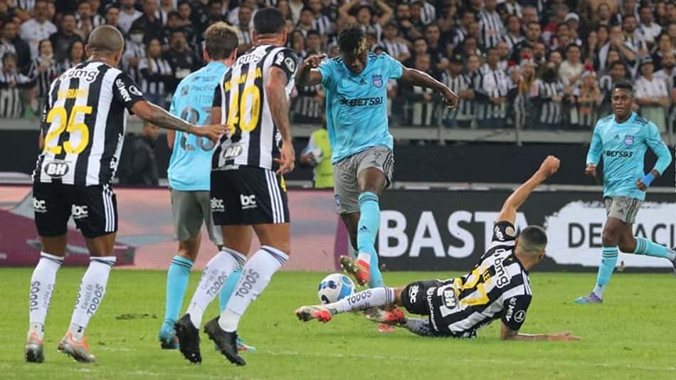 Rizek detona atuação do Atlético-MG na Libertadores: 'Futebol nota quatro'