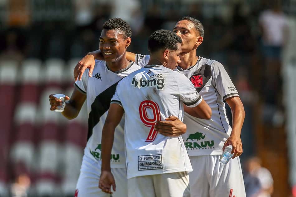 Vasco vence Botafogo e vai jogar a final do Campeonato Carioca sub-20