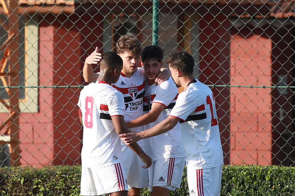 Inter de Bebedouro surpreende e vence São Paulo em casa na abertura da segunda fase do Paulista sub-20