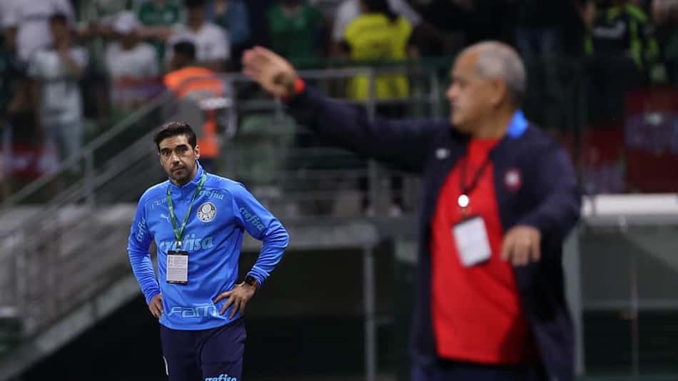 Rony e Abel Ferreira trocam elogios, e treinador diz que gol de bicicleta é reflexo da equipe