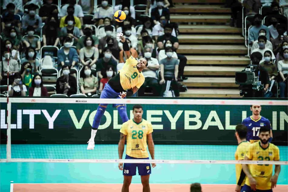 Brasil vence Canadá e se classifica na Liga das Nações de vôlei