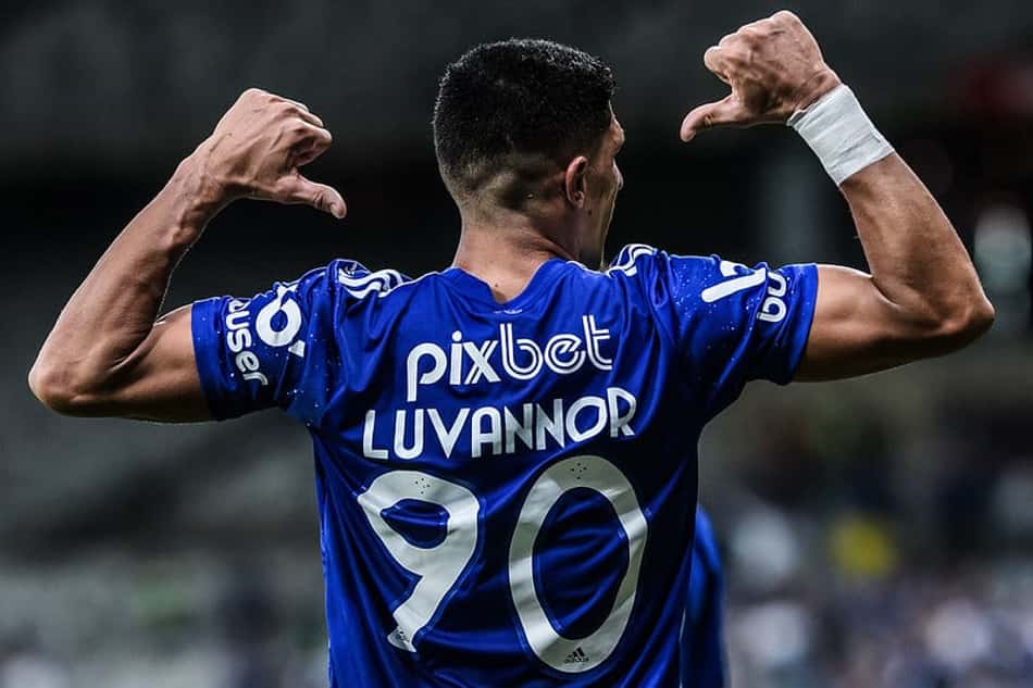 Cruzeiro não terá Luvannor contra o Guarani por conta de suspensão