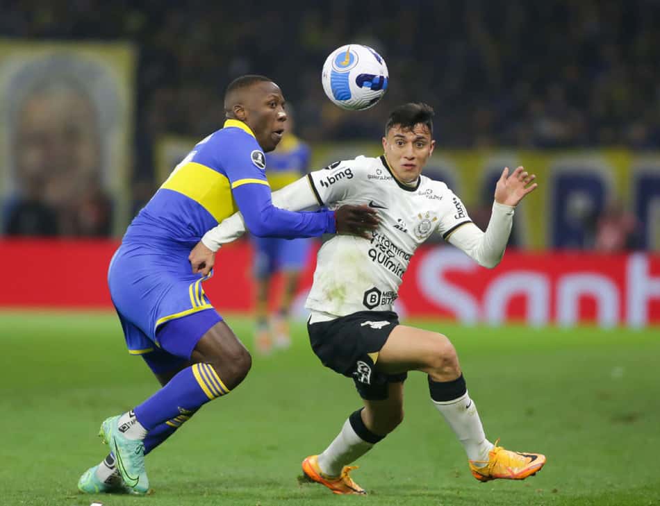 Possível lesão pode apressar saída de Mantuan do Corinthians