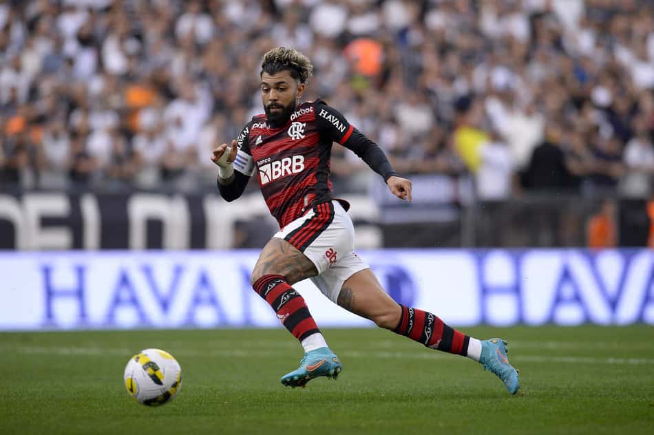 Artilheiro e indisciplinado: Gabi lidera duas estatísticas do Flamengo