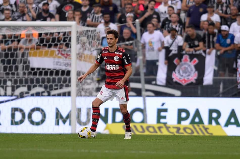 Rodrigo Caio sofre lesão no menisco e inicia tratamento conservador no Flamengo