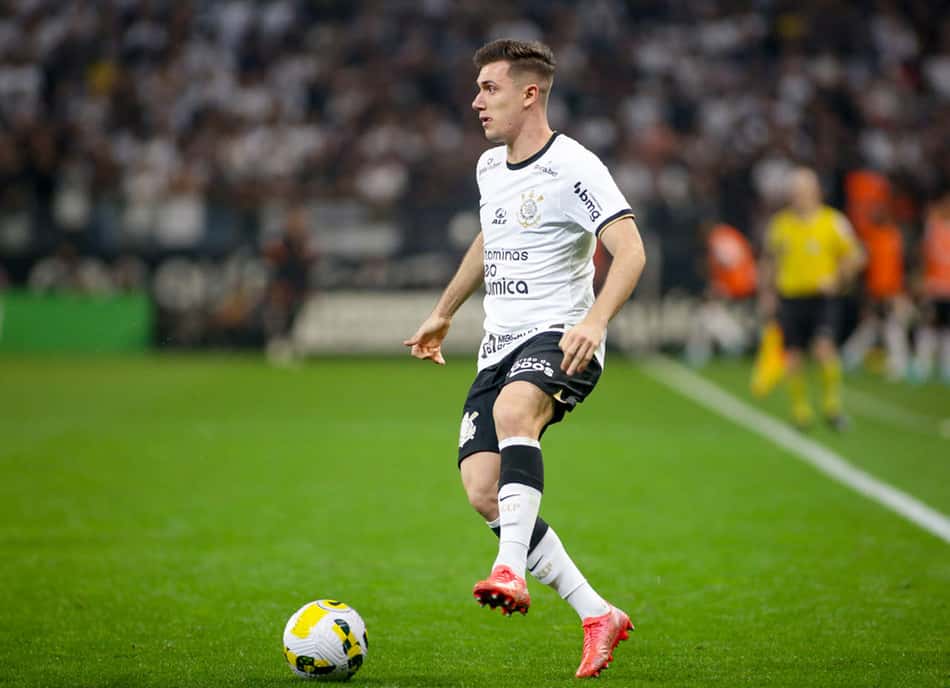 Corinthians fica próximo do retorno de trio, mas pode ter novo atleta entregue ao DM