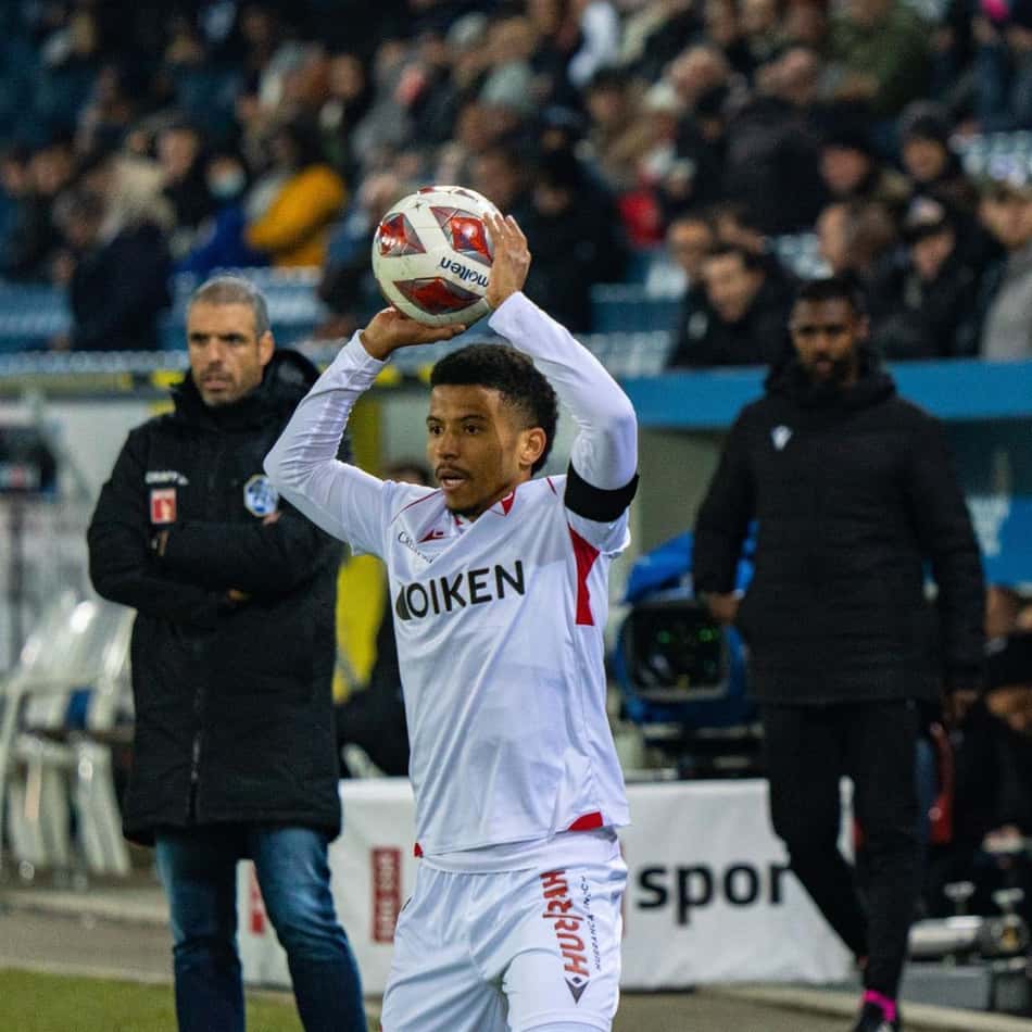 Já em Belo Horizonte, Marquinhos Cipriano passará por exames para assinar com o Cruzeiro