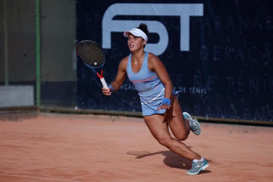 Paranaenses e favoritos avançam no torneio internacional juvenil em Curitiba (PR)