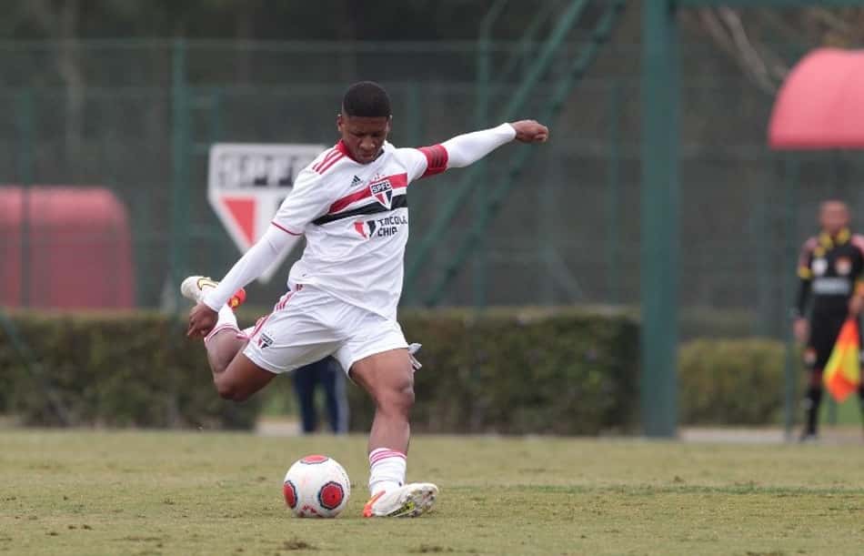 Treinado por Alex, Sub-20 do São Paulo derrota a Portuguesa pelo Campeonato Paulista