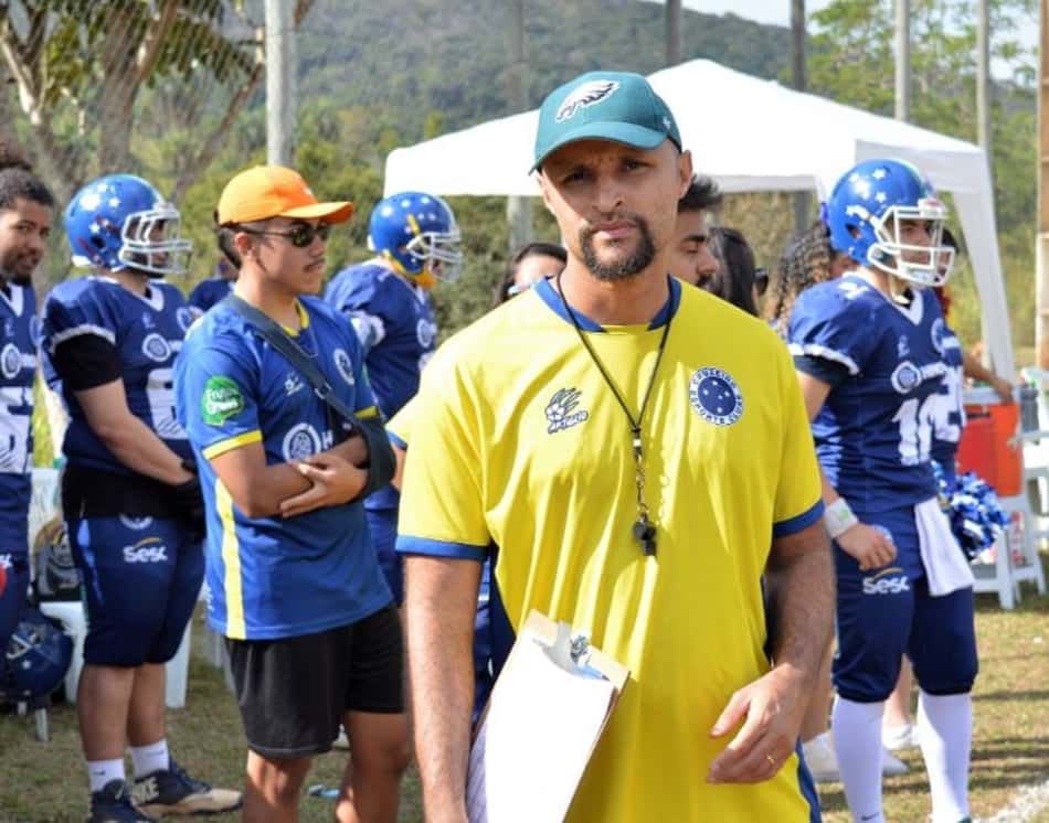 Confira a entrevista com o treinador Ramon Gomes, do Cruzeiro FA, antes da decisão do Minas Bowl
