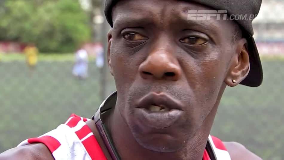 Ex-jogador do Corinthians ganha emprego em fábrica após luta contra dependência química