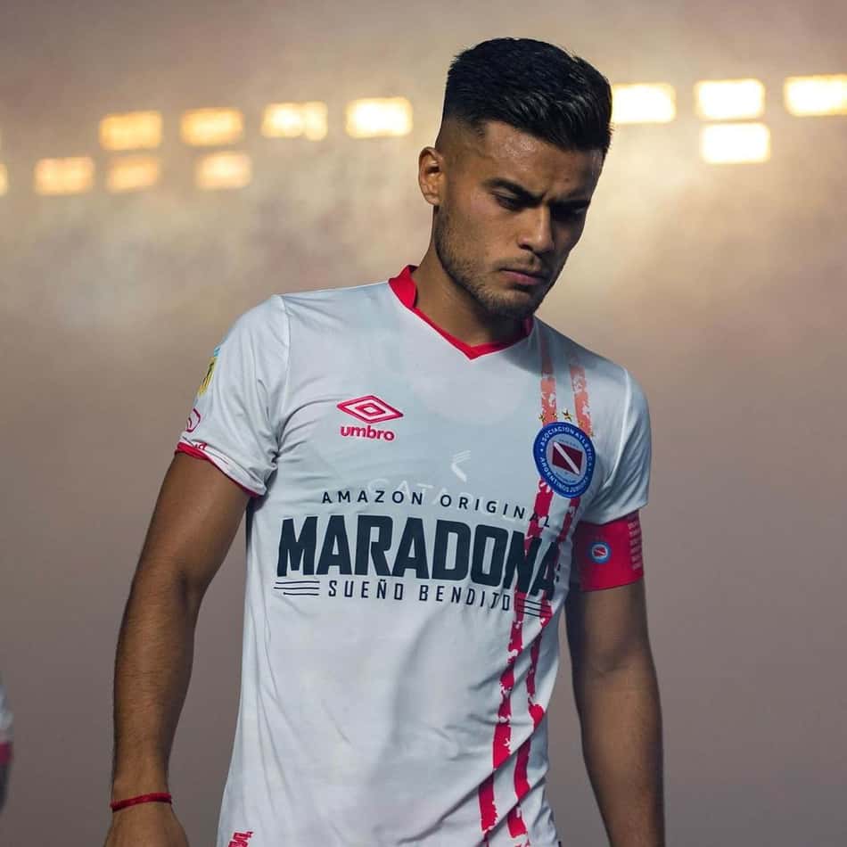 Negociação com Fausto Vera não evolui, mas Corinthians segue em busca do jogador