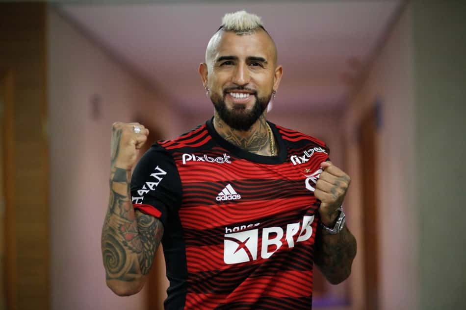 Realização de sonho e ansiedade para estrear: os primeiros dias de Vidal como jogador do Flamengo