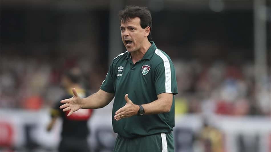 Diniz faz discurso firme após empate do Fluminense com o São Paulo: 'Não é para se contentar'