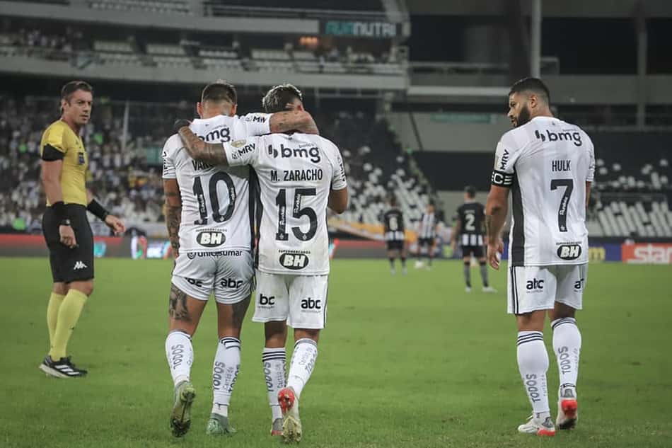 Com vitória sobre o Botafogo, Atlético-MG dormirá na liderança do Brasileirão e secará o Palmeiras