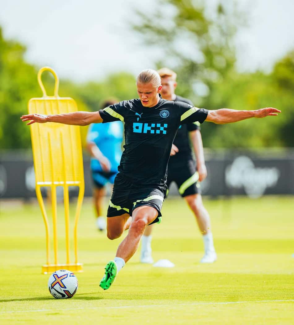 VÍDEO: Haaland mostra pontaria afiada em treino de finalização do Manchester City