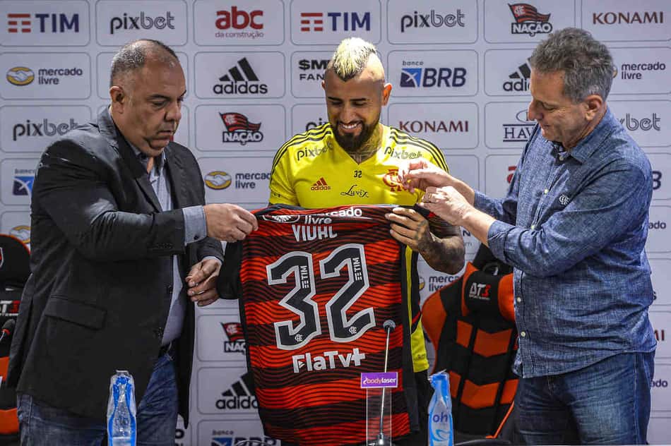 A 10 dias do fim da janela, Flamengo tem saldo positivo e prega paciência em últimas tratativas