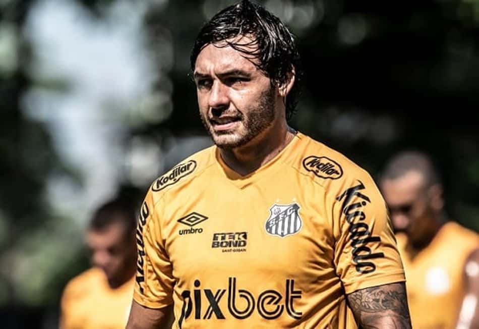 Ricardo Goulart publica mensagem de despedida do Santos: 'Não me senti respeitado'