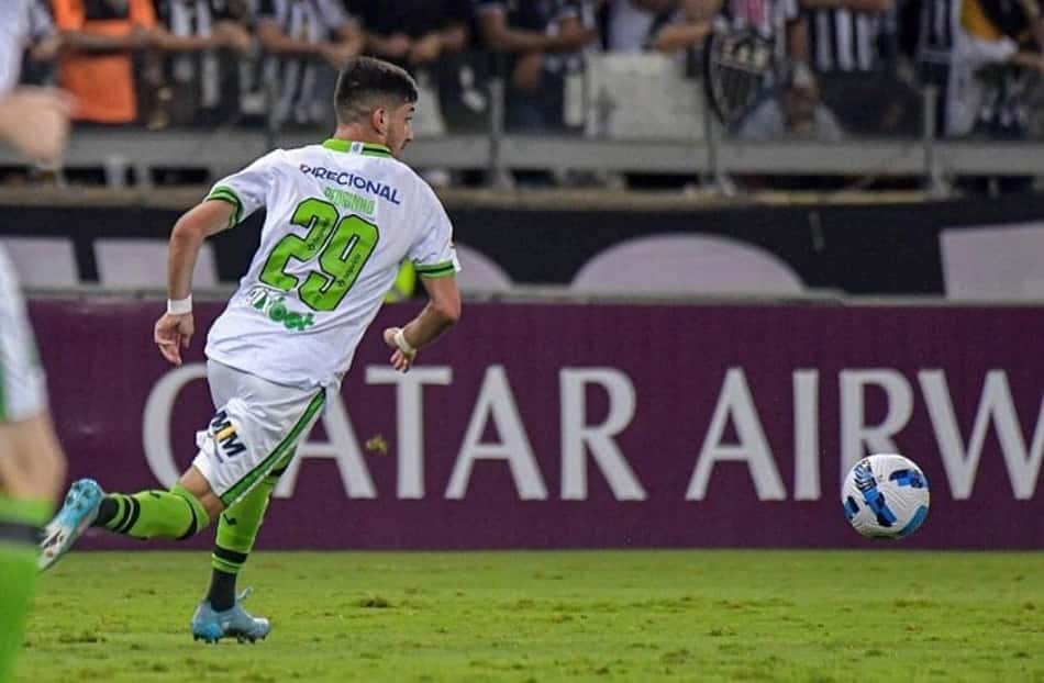 Pedrinho fala da expectativa do América-MG para pegar o Palmeiras: 'Estamos treinando muito'