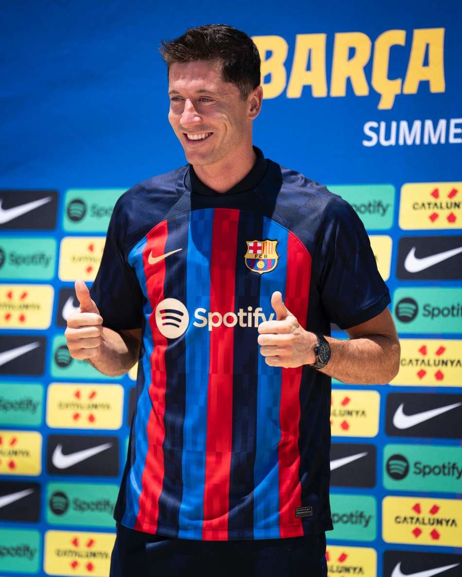 Lewandowski é apresentado no Barcelona: 'Estou no melhor lugar para vencer'