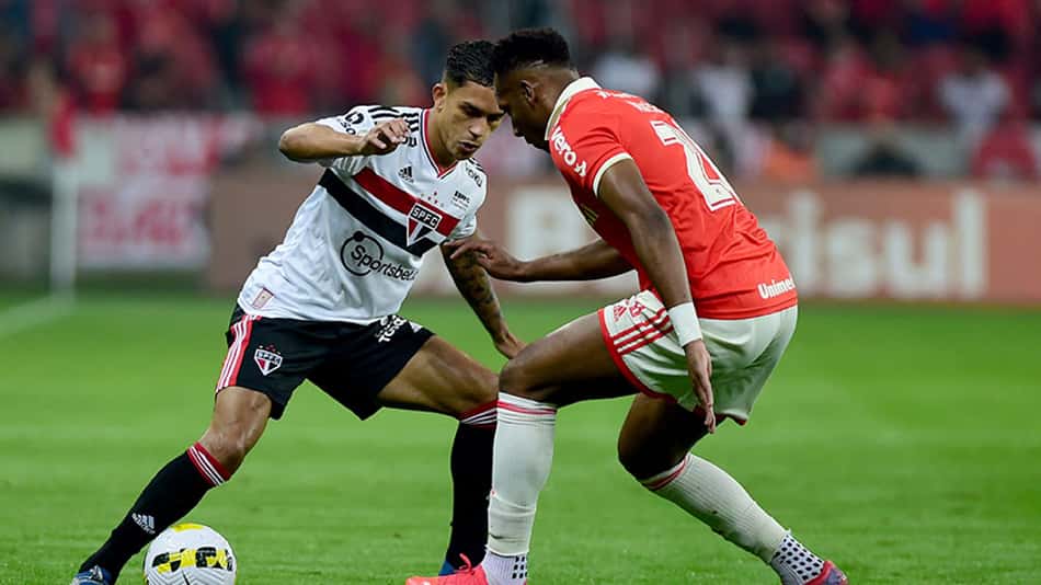 Mano Menezes lamenta falhas do Internacional após empate