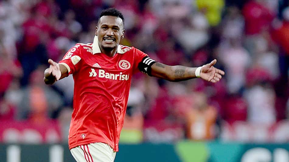 Empate com o São Paulo 'afasta' Internacional da briga pela liderança