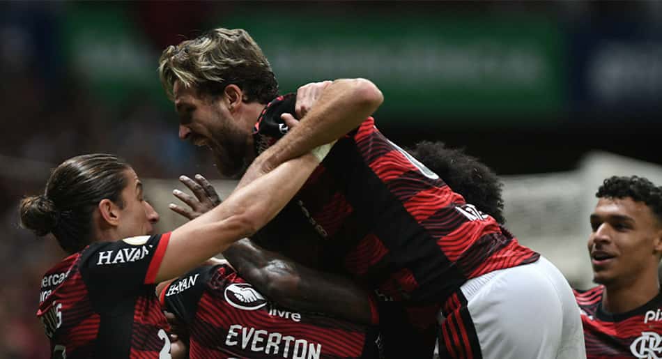 'Repetição, integração e dedicação': Flamengo alcança solidez defensiva e completa três jogos sem ser vazado