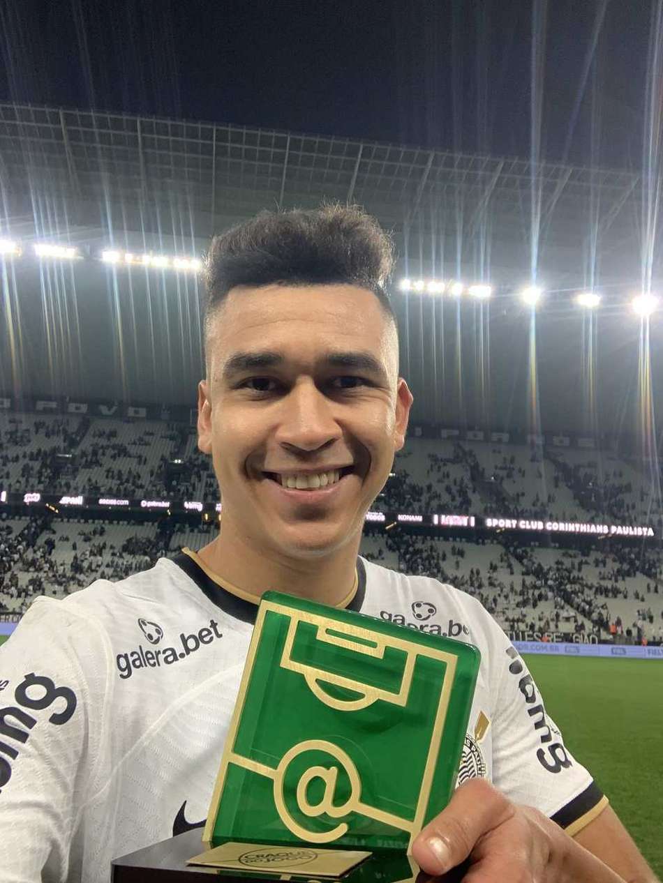 Elogiado por Filipe Almeida, Cantillo diz que Corinthians fez 'jogo inteligente' contra o Coritiba