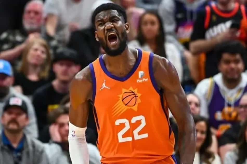 "Sempre quisemos renovar contrato de Ayton", garante GM do Suns