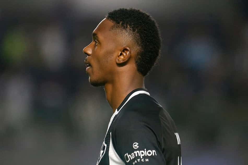 Luís Castro analisa a estreia de Jeffinho como titular no Botafogo