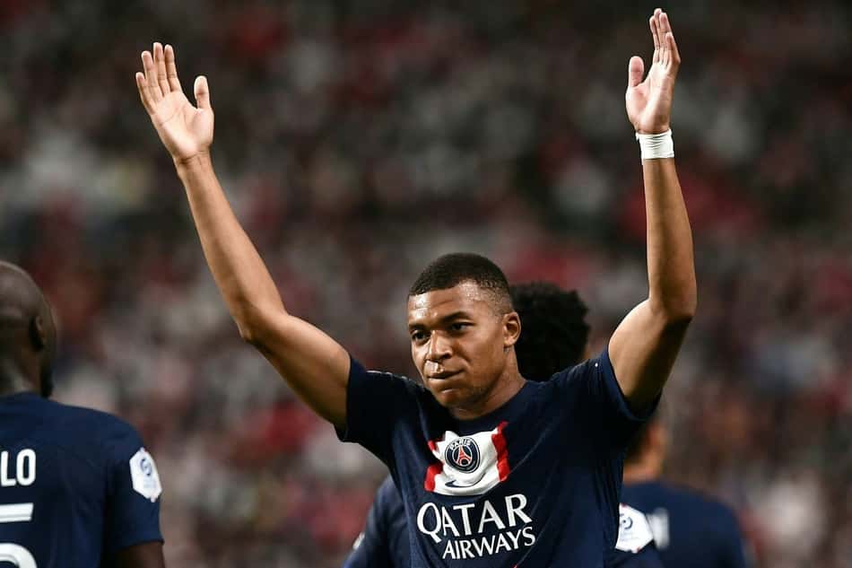 Mbappé diz que ficou surpreso ao falar com presidente da França sobre possível ida para o Real Madrid
