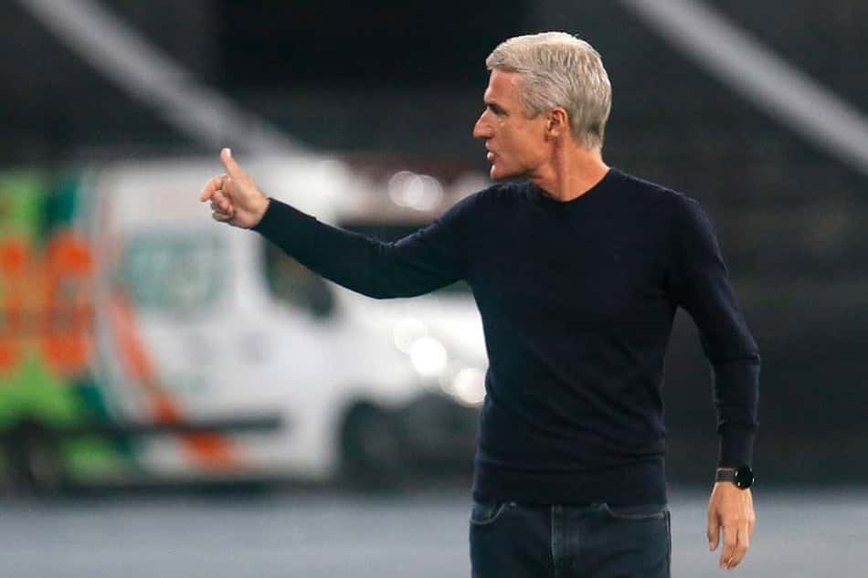 Botafogo define prioridades de contratações no mercado