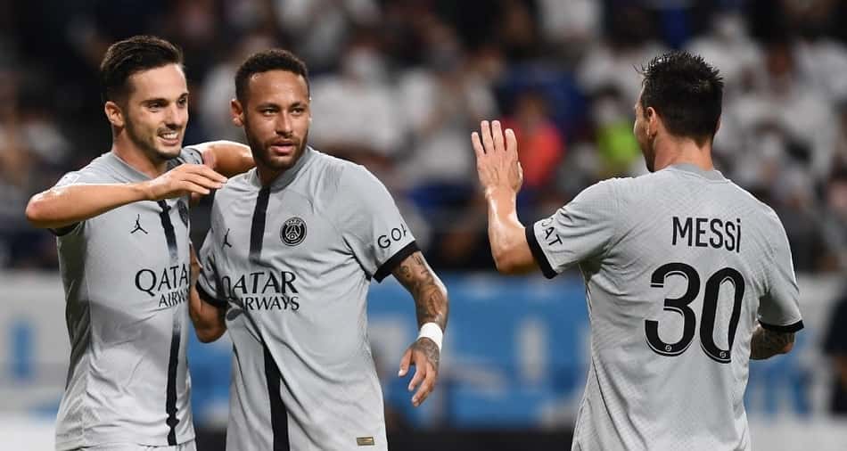 Neymar e Messi brilham, e PSG goleia Gamba Osaka em amistoso