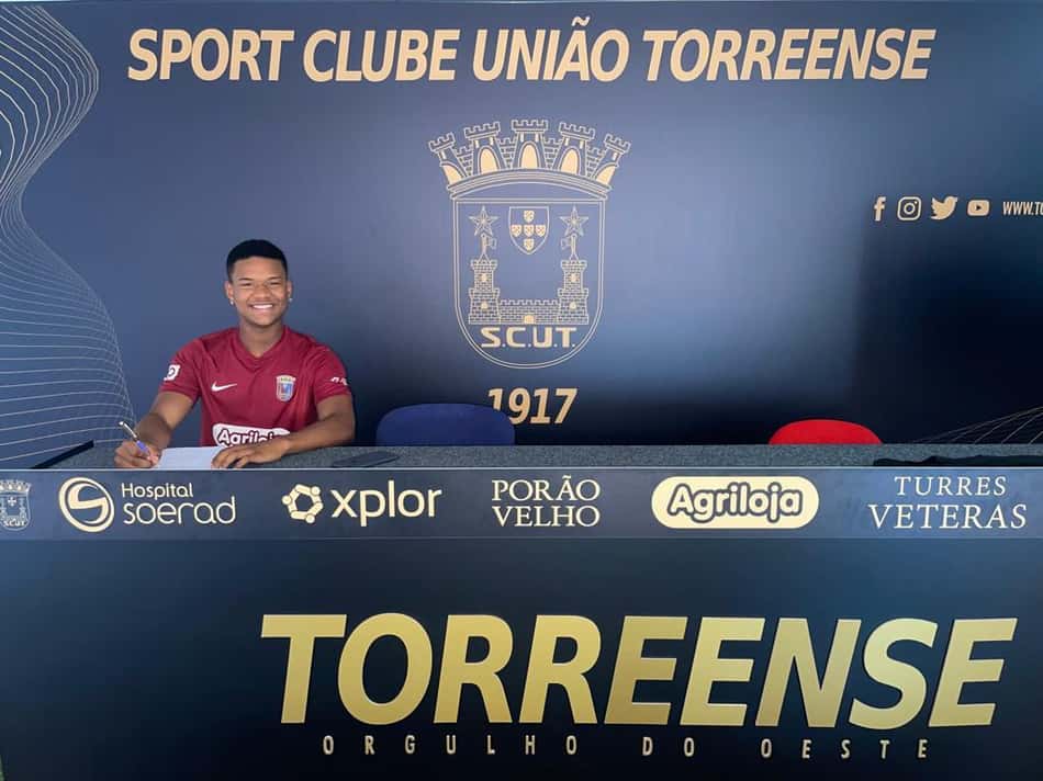 Atacante brasileiro Pedro Paulo assina com União Torreense-POR