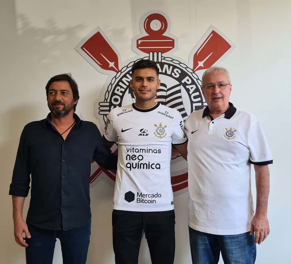 Fausto Vera é registrado no BID e está liberado para estrear pelo Corinthians