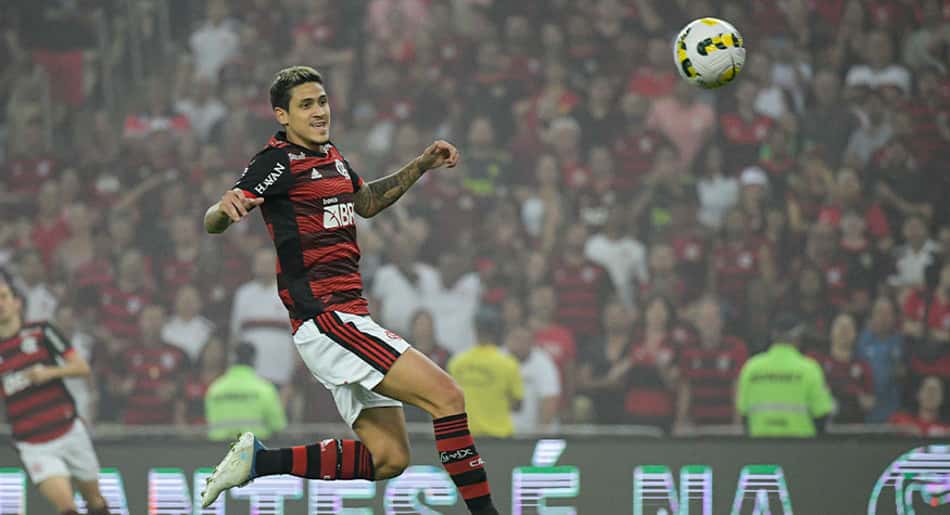 Pedro lamenta chances perdidas, mas acredita na classificação do Flamengo: 'Podemos sair vencedores'