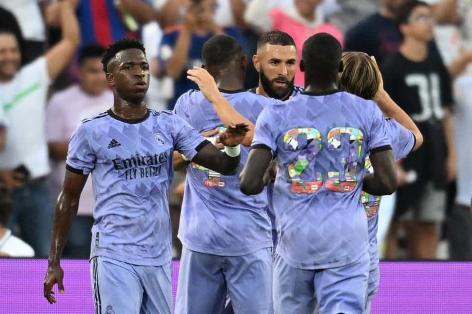 Benzema puxa a fila e seis jogadores do Real Madrid têm futuro incerto no clube, diz jornal