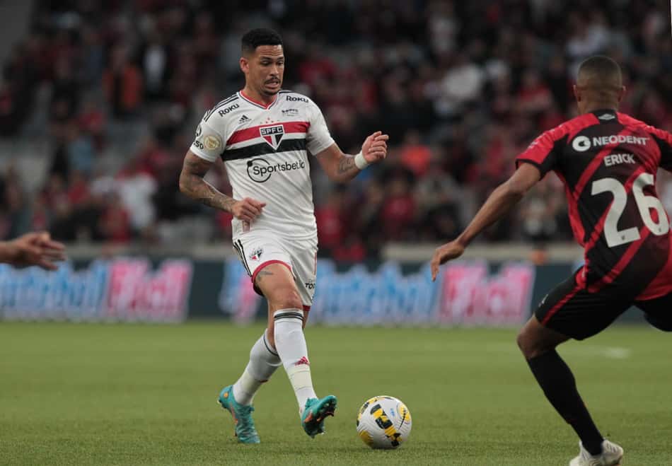 Luciano e Luizão serão desfalques no duelo do São Paulo contra o Flamengo no próximo sábado