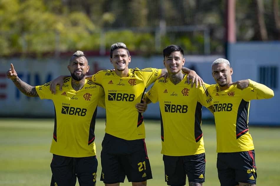 Flamengo finaliza preparação para o jogo contra o Corinthians; veja a provável escalação e os relacionados