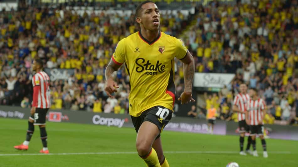 Newcastle acerta a contratação de atacante ex-Fluminense