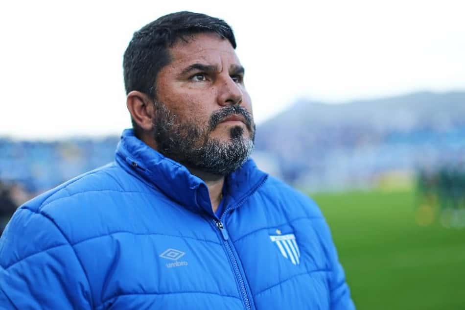 Eduardo Barroca é demitido do Avaí
