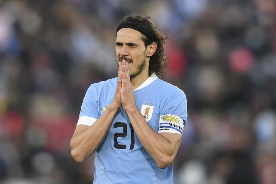 Livre no mercado, Cavani entra na mira de clube espanhol