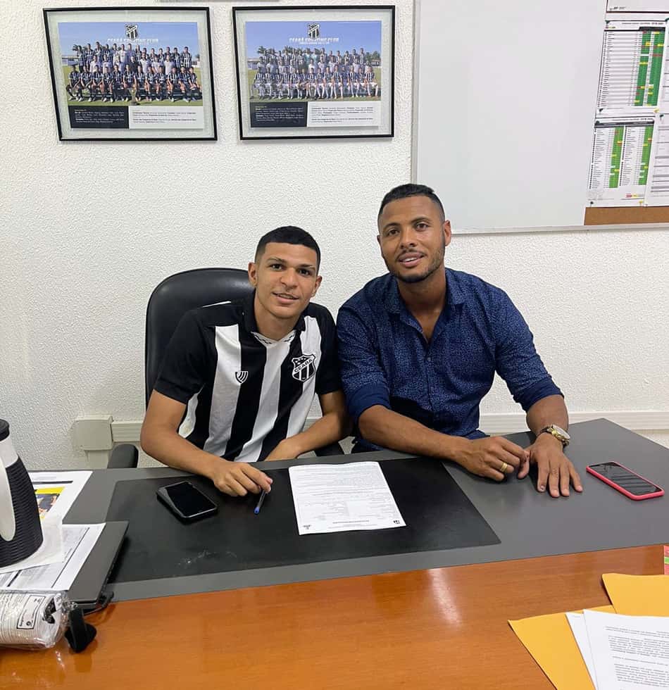 Ceará contrata Marcos Paulo, ex- atacante do Vasco, para o sub-20