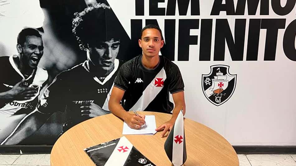 Vasco renova o contrato de zagueiro do time sub-20