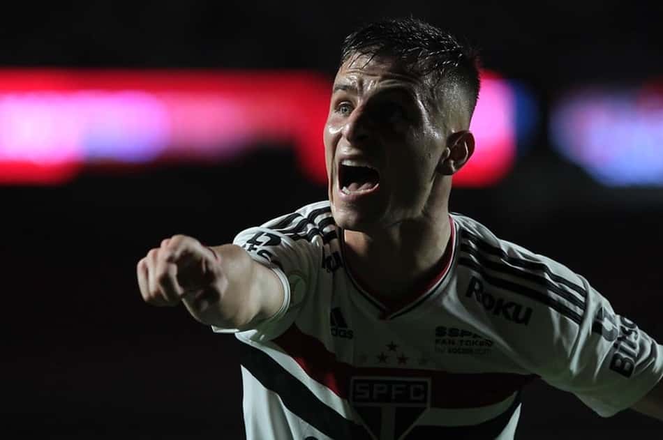 Galoppo e Pablo Maia discutem após derrota do São Paulo e são contidos até por jogador do Flamengo