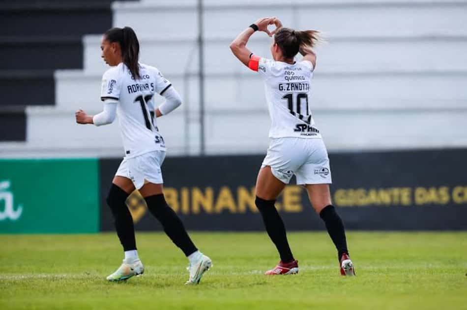 Corinthians fica duas vezes na frente mas cede empate no fim contra o Grêmio pelo Brasileiro Feminino