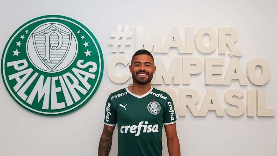 Bruno Tabata é registrado no BID e pode estrear pelo Palmeiras no Dérbi