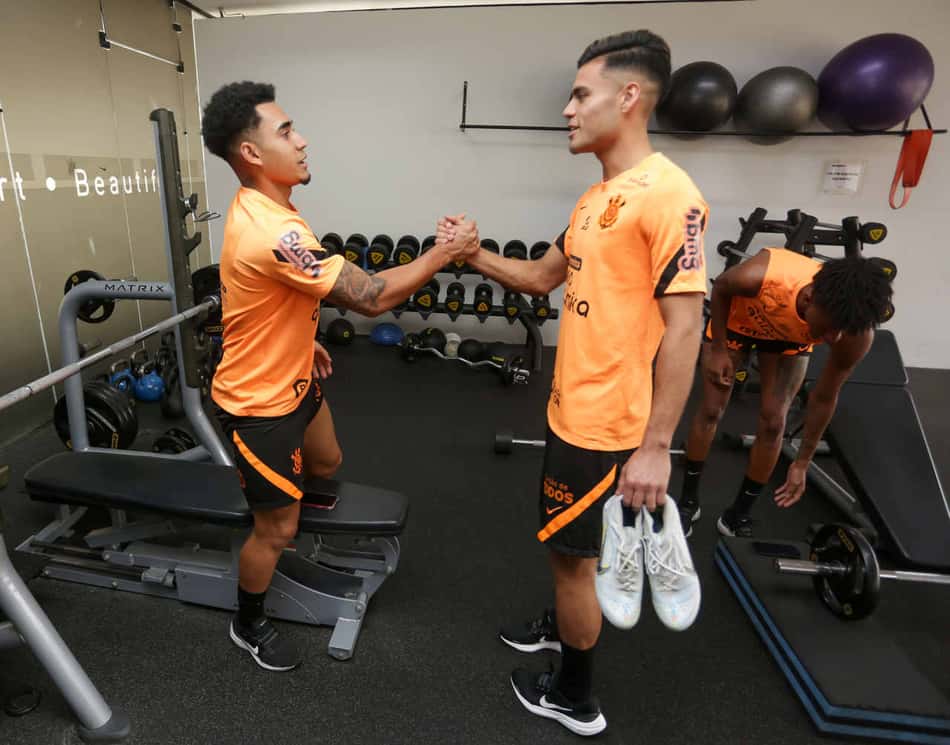 Com time mais ofensivo, Corinthians terá setor fundamental na busca por um milagre no Maracanã