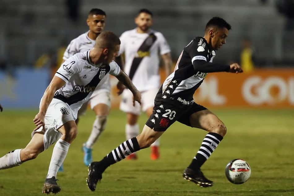 Apesar da venda da SAF, Vasco tem apenas mais um reforço a caminho e liga o alerta na luta pelo acesso