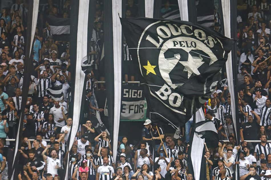 Botafogo x América-MG: alvinegros esgotam ingressos de setor do Nilton Santos